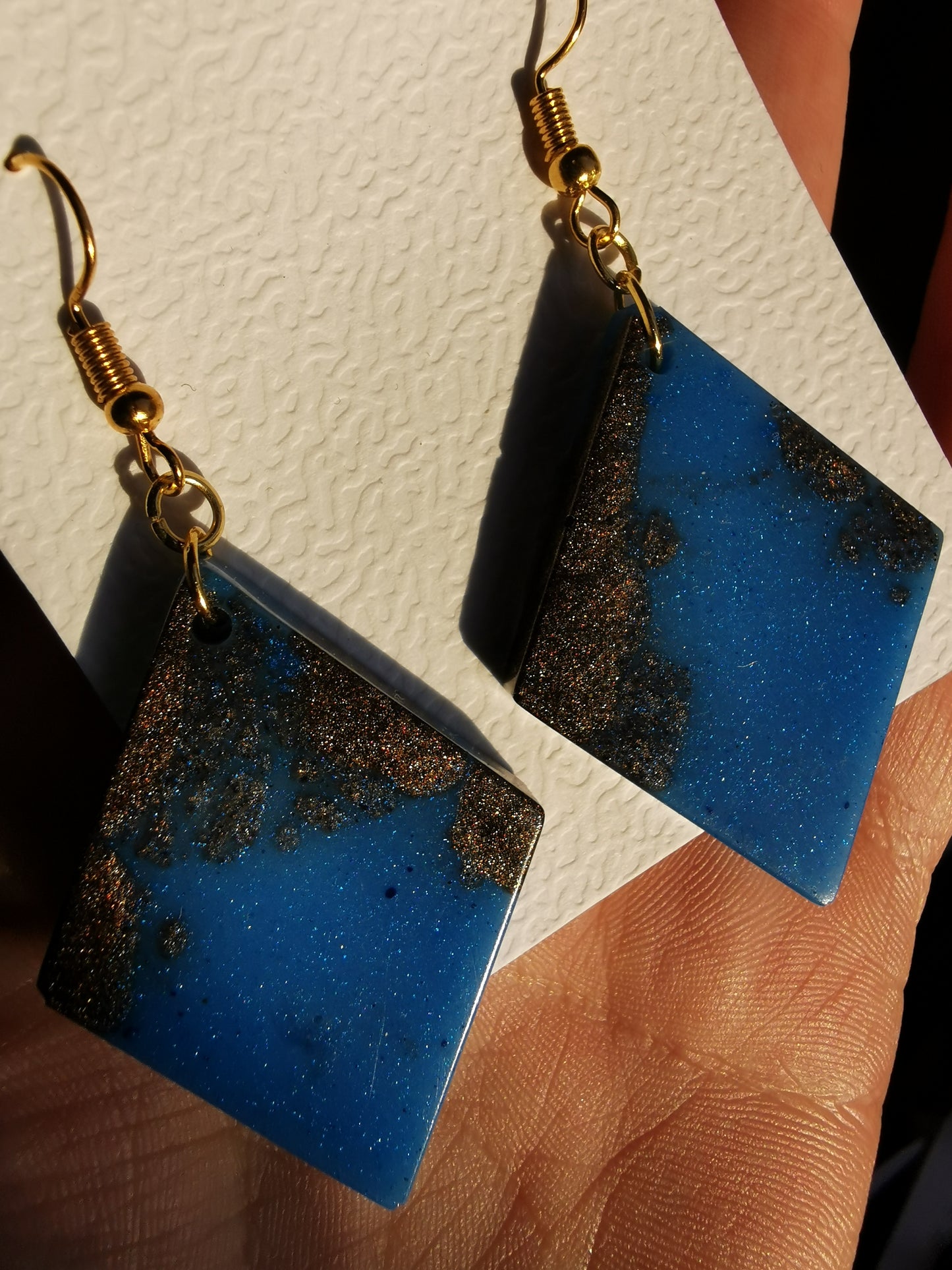 Blue rhombus