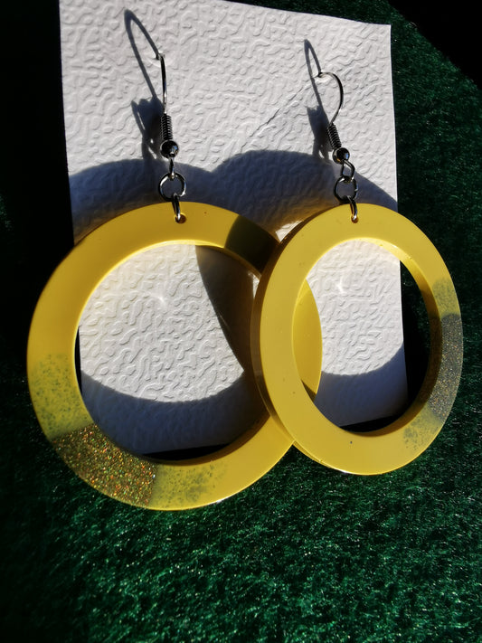 Yellow circles
