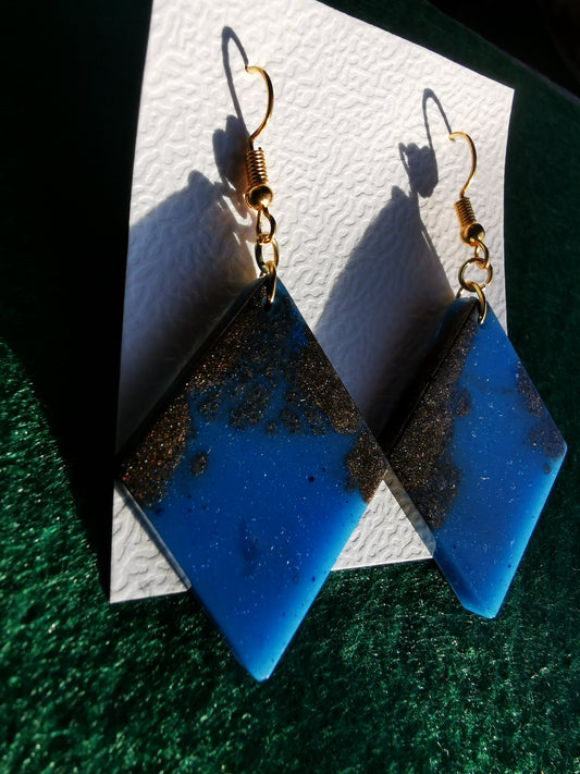 Blue rhombus